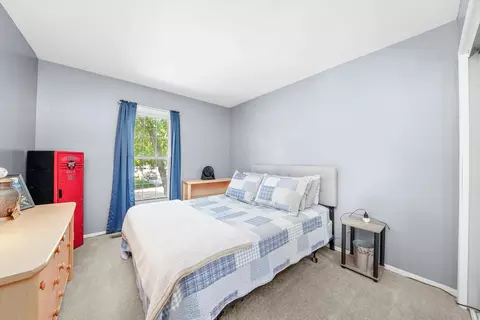 913 W Main St, Cary, IL 60013 photo 11