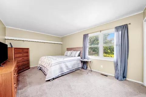 913 W Main St, Cary, IL 60013 photo 12
