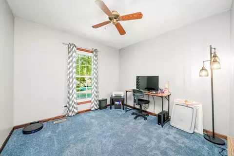 913 W Main St, Cary, IL 60013 photo 13