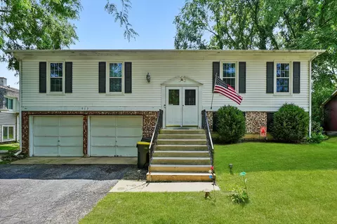 913 W Main St, Cary, IL 60013