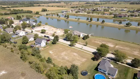 30900 Slalom Ln, Wilmington, IL 60481