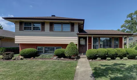 410 Dover Dr, Des Plaines, IL 60018
