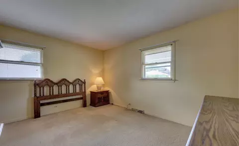410 Dover Dr, Des Plaines, IL 60018 photo 15