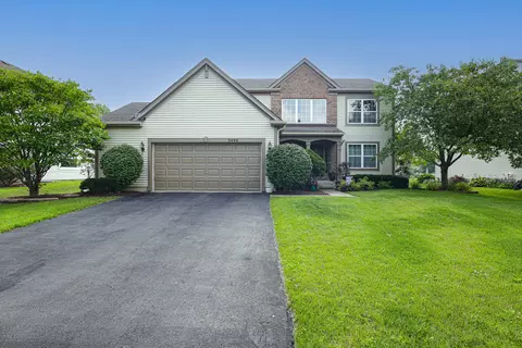 9446 Welsh Ln, Huntley, IL 60142