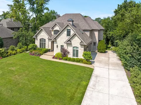 5750 S Thurlow St, Hinsdale, IL 60521