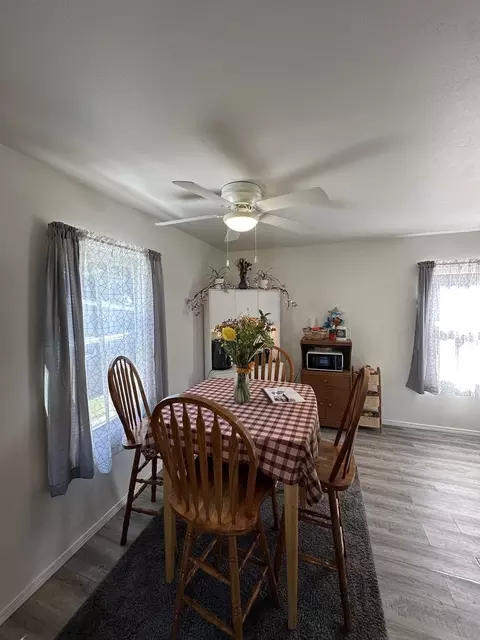 Dining - 623 Fourth Ave, Dixon, IL 61021 photo 2 of 2