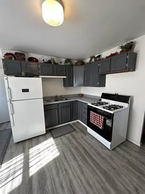 Kitchen - 623 Fourth Ave, Dixon, IL 61021 photo 2 of 2