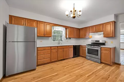 26 W266 Tomahawk Dr, Wheaton, IL 60189 photo 18
