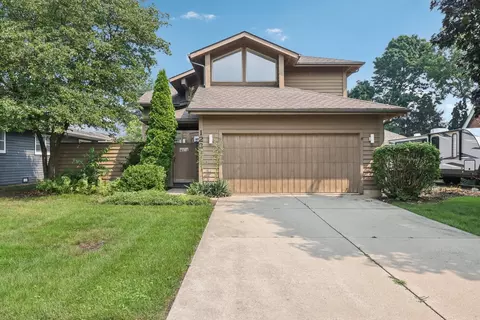 122 W Courtland St, Mundelein, IL 60060