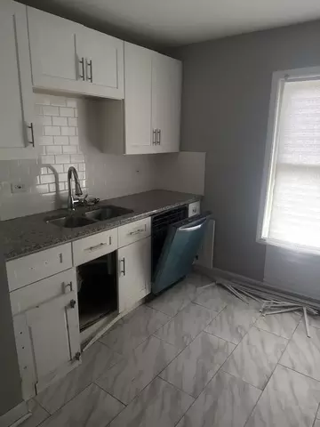 Kitchen - 15818 Saint Louis Ave, Markham, IL 60428 photo 1 of 2