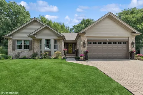 639 Alleghany Rd, Grayslake, IL 60030