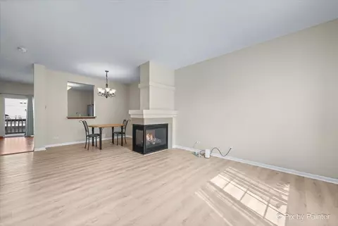 Living - 2122 Concord Dr, Mchenry, IL 60050 photo 3 of 4