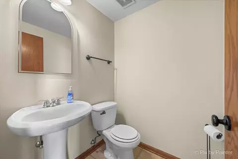 Bath - 2122 Concord Dr, Mchenry, IL 60050 photo 1 of 3