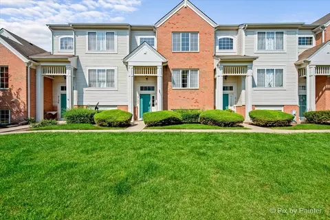 2122 Concord Dr, Mchenry, IL 60050