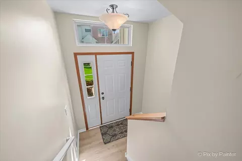Entry Way - 2122 Concord Dr, Mchenry, IL 60050 photo 1 of 1
