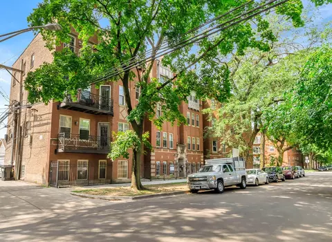 3425 W Berteau Ave #2, Chicago, IL 60618