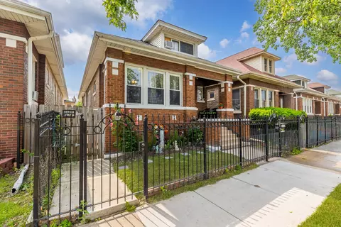 6142 S Richmond St, Chicago, IL 60629