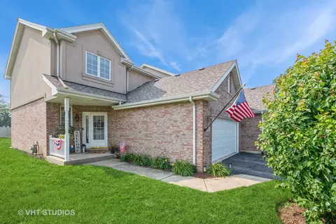 8011 Nielsen Dr, Tinley Park, IL 60477