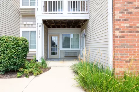 122 Bertram Dr #C, Yorkville, IL 60560