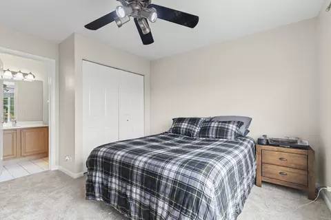 Bedroom - 1719 Sienna Ct #0, Wheeling, IL 60090 photo 4 of 5