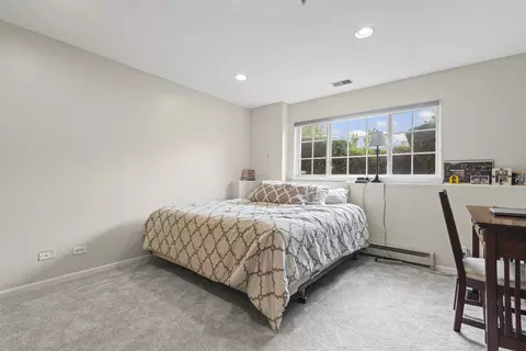 Bedroom - 1719 Sienna Ct #0, Wheeling, IL 60090 photo 5 of 5