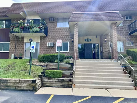 3415 83rd St #E16, Woodridge, IL 60517