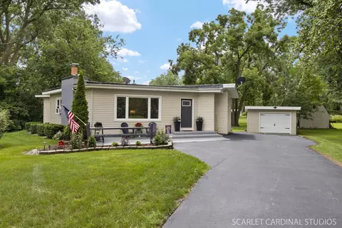 17 W425 Harrison St, Villa Park, IL 60181