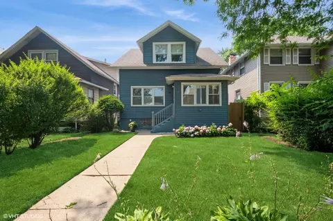 2038 Dewey Ave, Evanston, IL 60201