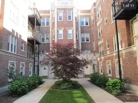 2315 E 70th Pl #213, Chicago, IL 60649