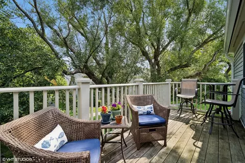Exterior - 1406 Shore Ct #D2, Wheeling, IL 60090 photo 3 of 6