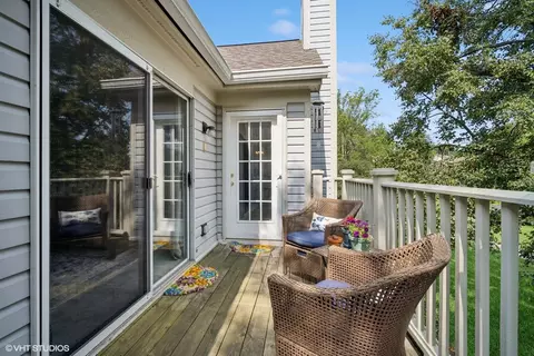 Exterior - 1406 Shore Ct #D2, Wheeling, IL 60090 photo 4 of 6