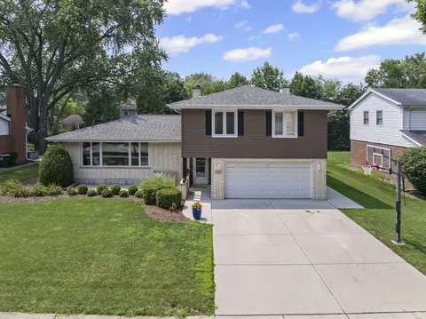 516 S Patton Ave, Arlington Heights, IL 60005
