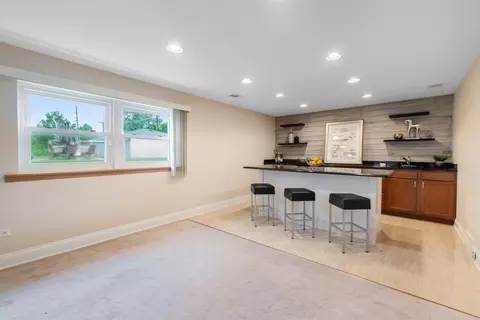 Living - 4424 Maple Ave, Brookfield, IL 60513 photo 3 of 4