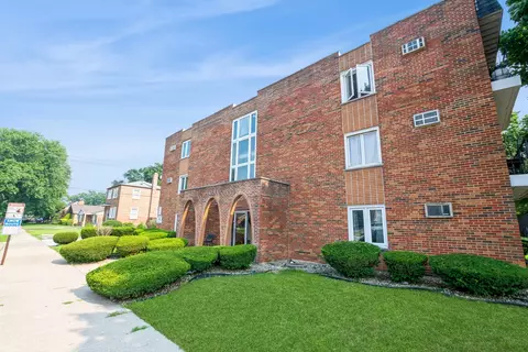 9721 S Cicero Ave #1A, Oak Lawn, IL 60453