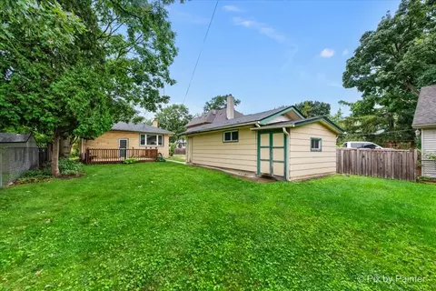 Exterior - 311 N Maple St, Itasca, IL 60143 photo 7 of 9