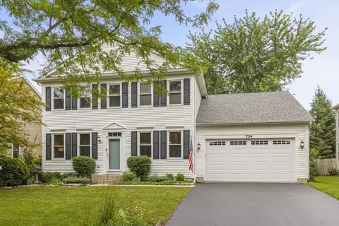 734 Lenox Ave, Bolingbrook, IL 60490