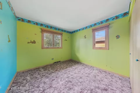 Bedroom - 6501 Forestview Dr, Oak Forest, IL 60452 photo 3 of 5