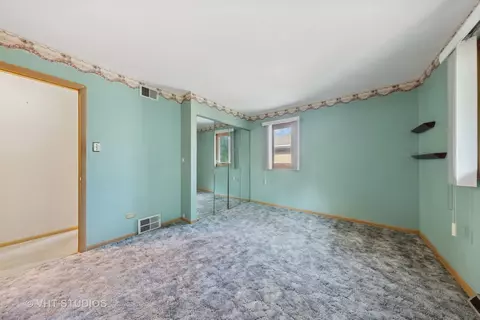Bedroom - 6501 Forestview Dr, Oak Forest, IL 60452 photo 2 of 5