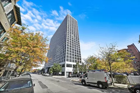 4343 N Clarendon Ave #2815, Chicago, IL 60613