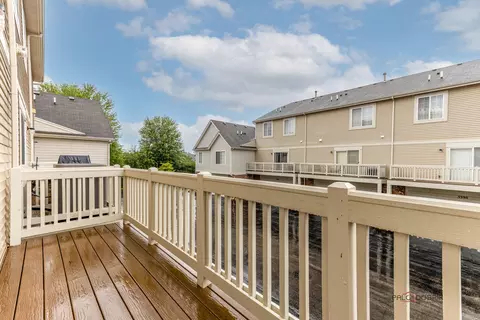 Exterior - 3410 Cameron Dr, Elgin, IL 60124 photo 5 of 6