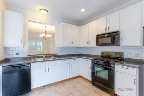 Kitchen - 3410 Cameron Dr, Elgin, IL 60124 photo 3 of 3