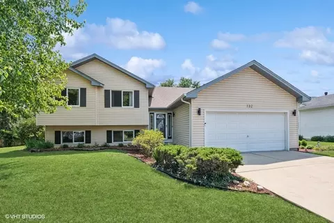 132 S Vincent Dr, Bolingbrook, IL 60490