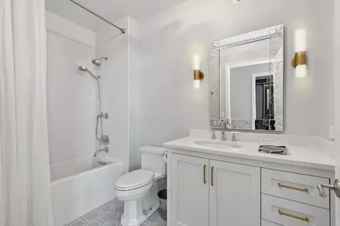 Bath - 450 E Waterside Dr #402, Chicago, IL 60601 photo 3 of 3
