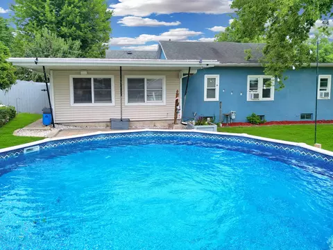 306 E Iowa St, Spring Valley, IL 61362 photo 8