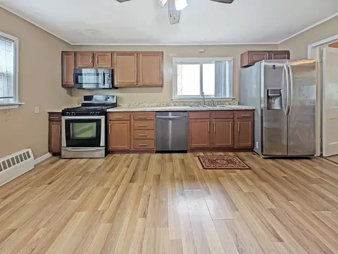 306 E Iowa St, Spring Valley, IL 61362 photo 17