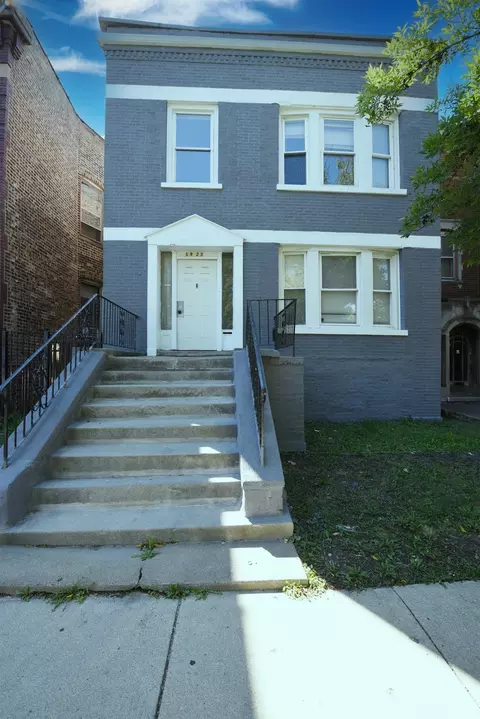1923 W Garfield Blvd, Chicago, IL 60636