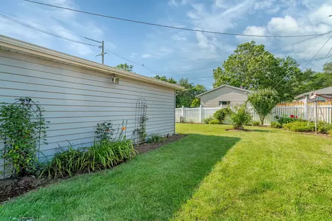 1102 Basin Dr, Lockport, IL 60441 photo 33
