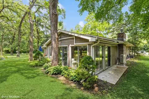 9913 Forest Ln, Union, IL 60180 photo 4