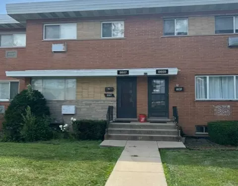 8657 Gregory Ln #7, Des Plaines, IL 60016 photo 3