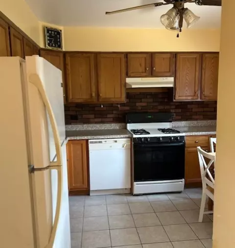8657 Gregory Ln #7, Des Plaines, IL 60016 photo 8